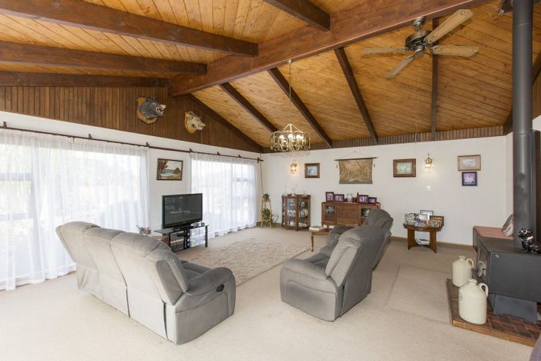 Photo of property in 242 Baylys Coast Road, Dargaville, 0377