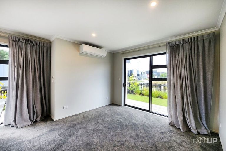 Photo of property in 1 Wai Place, Westgate, Auckland, 0614