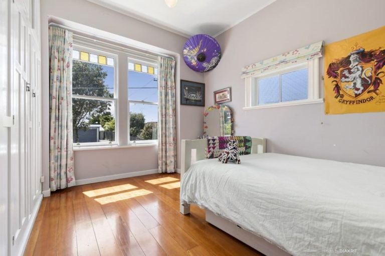 Photo of property in 64 Burgess Road, Johnsonville, Wellington, 6037