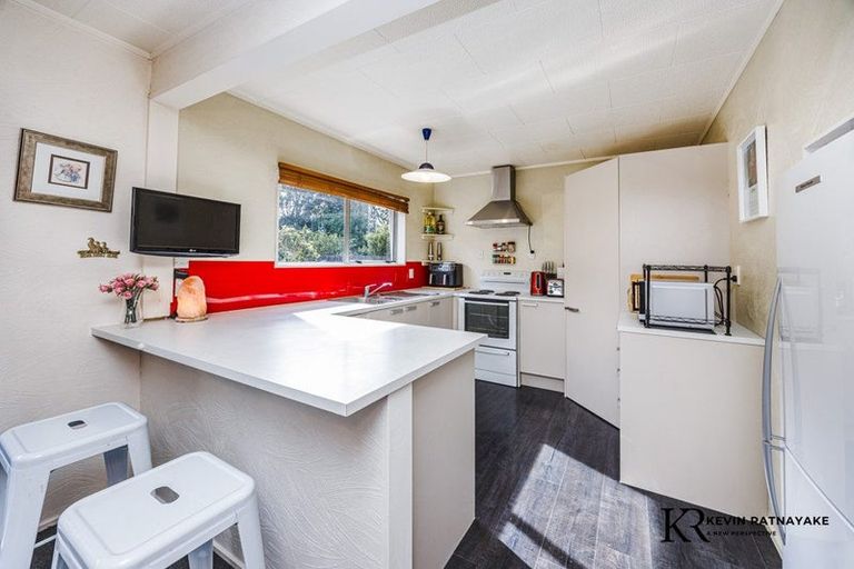 Photo of property in 2/100 Beach Road, Pahurehure, Papakura, 2113