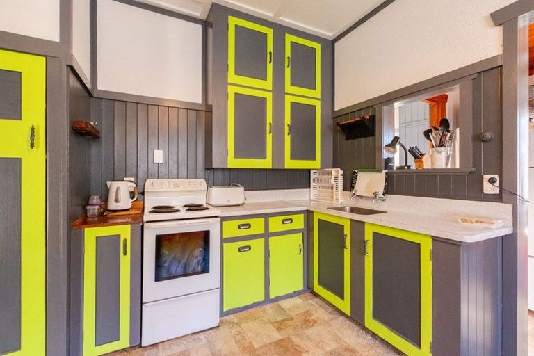 Photo of property in 1/201 Kennedy Road, Marewa, Napier, 4110