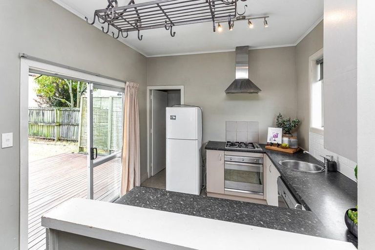 Photo of property in 74 Brockworth Place, Riccarton, Christchurch, 8011