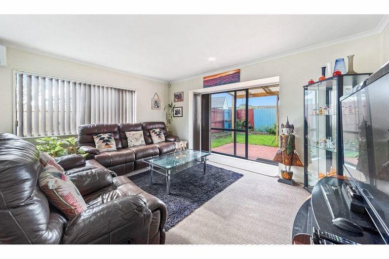 Photo of property in 4 Otago Place, Favona, Auckland, 2024