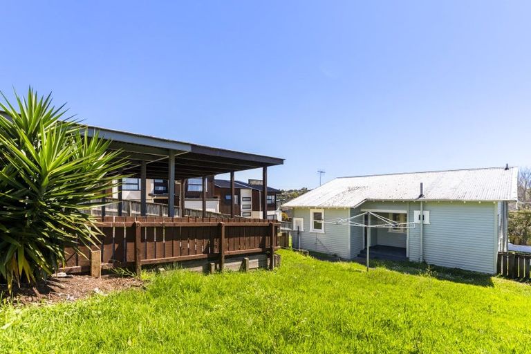 Photo of property in 1/8 Corunna Road, Milford, Auckland, 0620