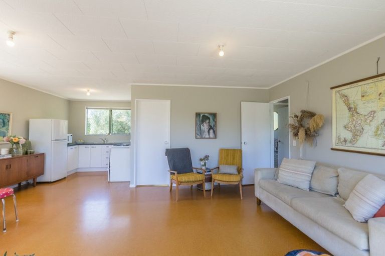 Photo of property in 44 Paetawa Road, Peka Peka, Waikanae, 5391