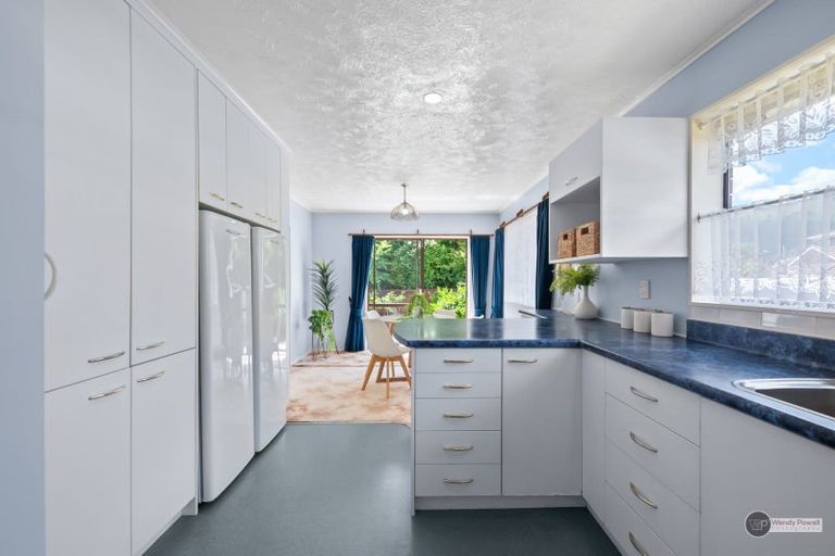 Photo of property in 34 Mcenroe Grove, Naenae, Lower Hutt, 5011