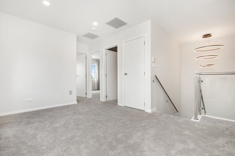 Photo of property in 1a Surrey Street, Manurewa, Auckland, 2102
