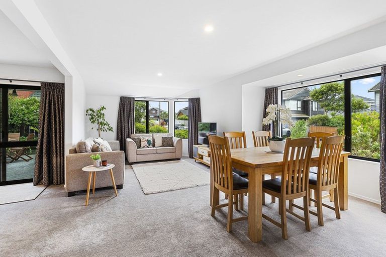 Photo of property in 5 Shastri Terrace, Khandallah, Wellington, 6035