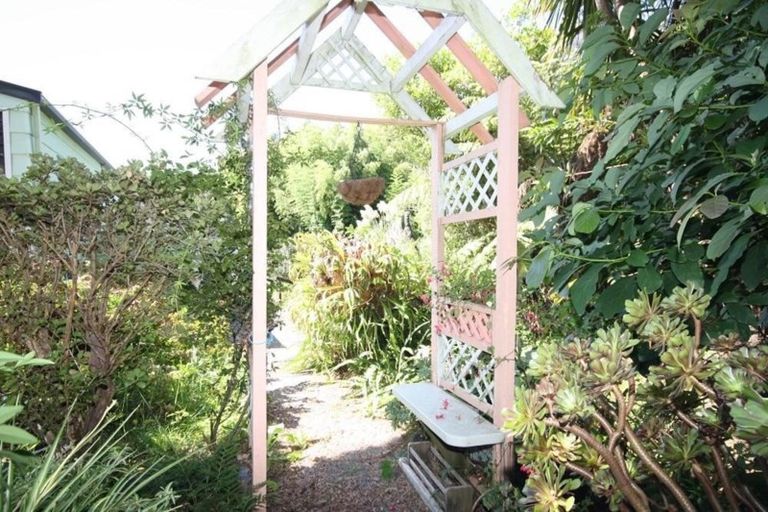 Photo of property in 101 Avalon Place, Whangamata, 3620