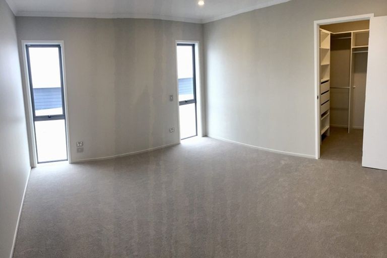 Photo of property in 9 Touhou Road, Hobsonville, Auckland, 0616