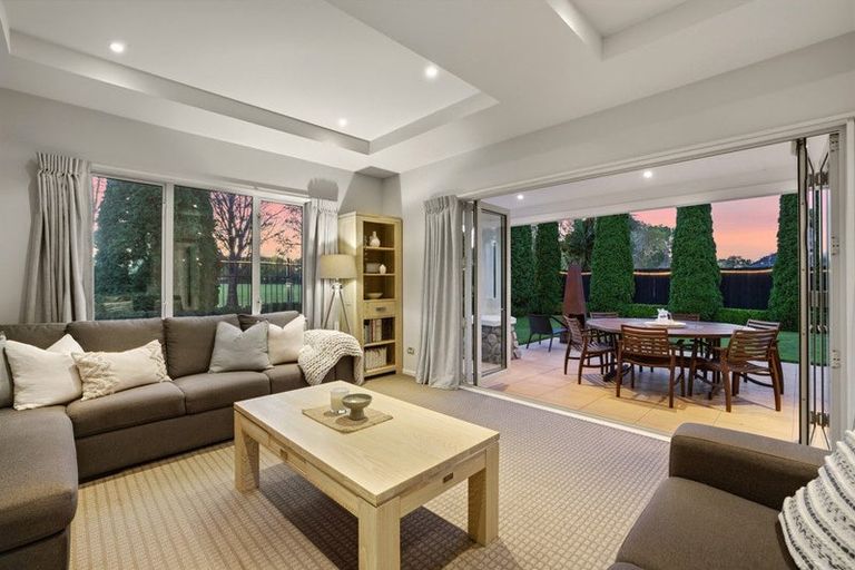 Photo of property in 24 Providence Place, Redwood, Christchurch, 8051