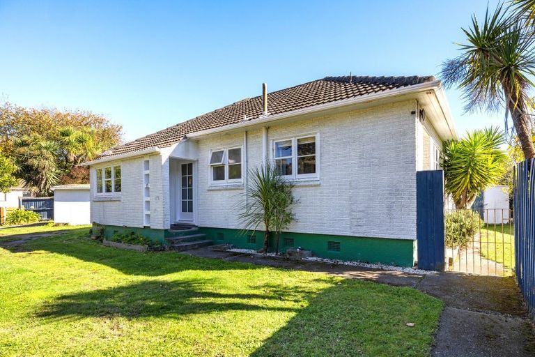Photo of property in 33 Riley Crescent, Woolston, Christchurch, 8023