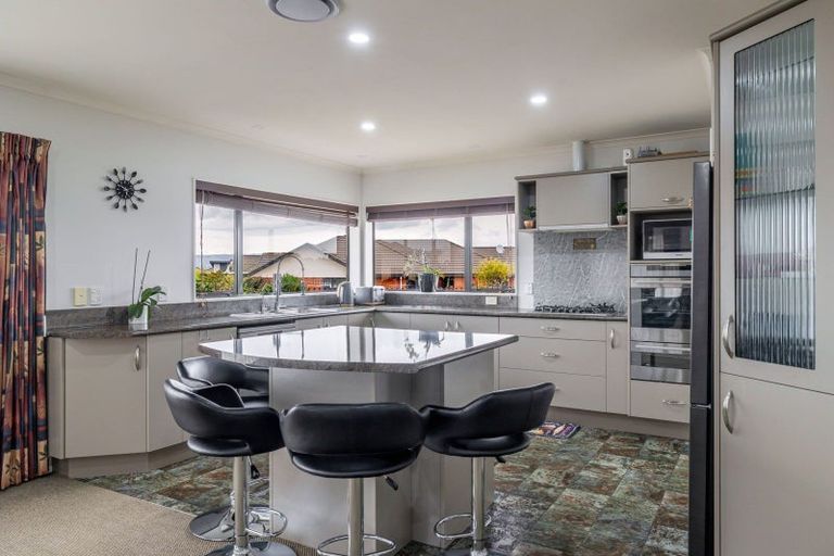 Photo of property in 2 Masefield Terrace, Kelvin Grove, Palmerston North, 4414