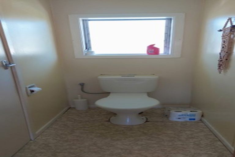 Photo of property in 1/196 Regan Street, Stratford, 4332