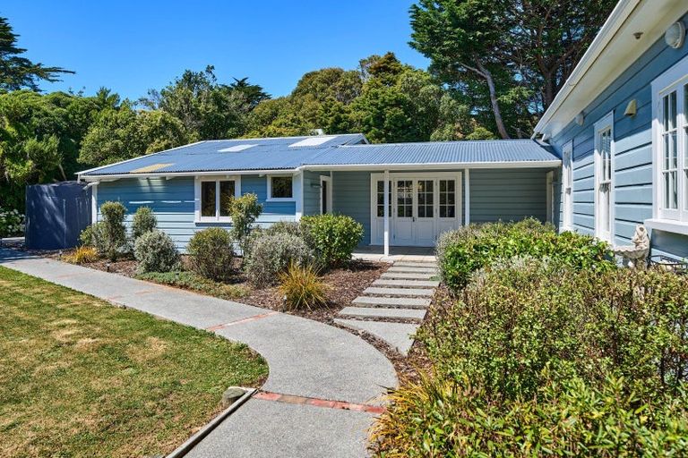 Photo of property in 389 Ohariu Valley Road, Ohariu, Wellington, 6037