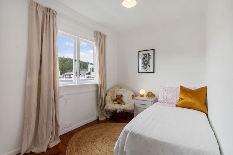 Photo of property in 101 Island Bay Road, Beach Haven, Auckland, 0626