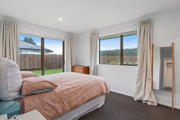 Photo of property in 33 Cressy Place, Darfield, 7510