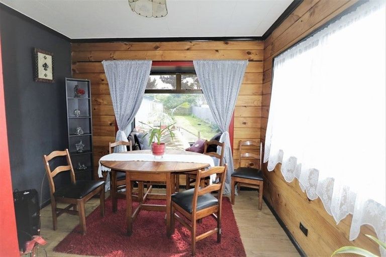 Photo of property in 21 Manuka Street, Castlecliff, Whanganui, 4501