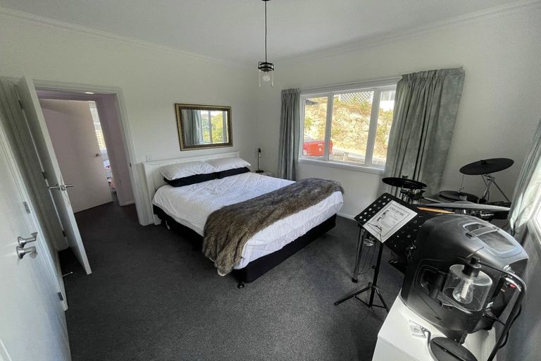 Photo of property in 33 Dominion Park Street, Johnsonville, Wellington, 6037