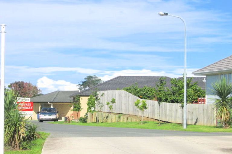 Photo of property in Carwyn Place, 14/352a Swanson Road, Ranui, Auckland, 0612