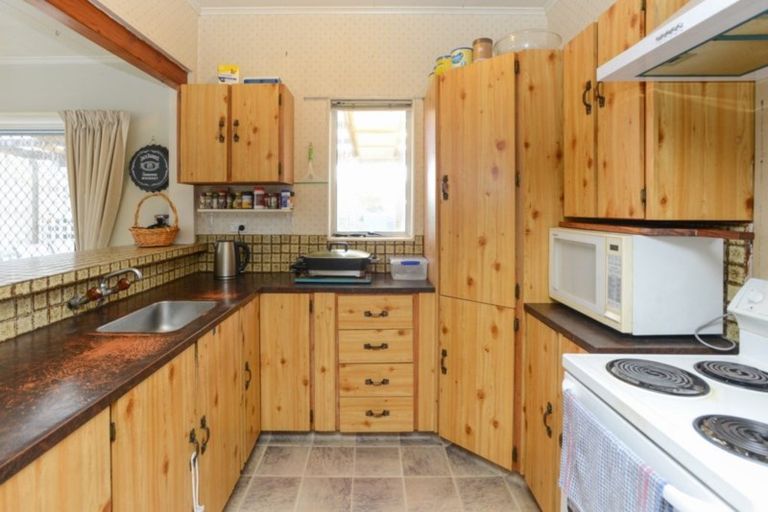 Photo of property in 2078 State Highway 2, Waipukurau, 4285