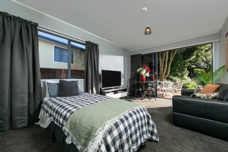 Photo of property in 6 Ryalls Way, Lake Hawea, Wanaka, 9382