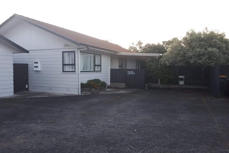 Photo of property in 1/39 Solar Road, Glen Eden, Auckland, 0602