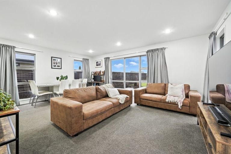 Photo of property in 8 Helmore Street, Rangiora, 7400