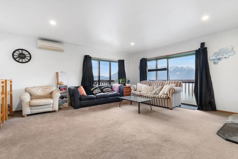 Photo of property in 7b Caples Place, Fernhill, Queenstown, 9300