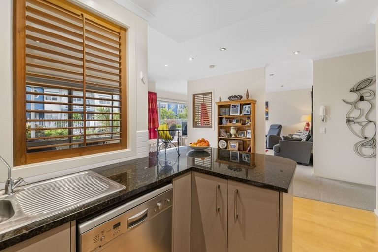 Photo of property in 4-u13 Seaview Road, Paraparaumu Beach, Paraparaumu, 5032