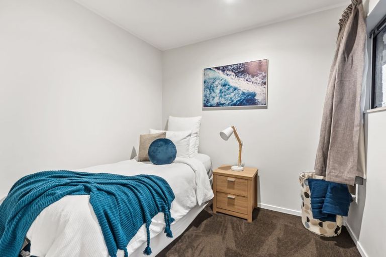 Photo of property in 2/31 Bowater Place, Manurewa, Auckland, 2102