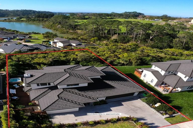 Photo of property in 82 Pohutukawa Parade, Riverhead, 0820