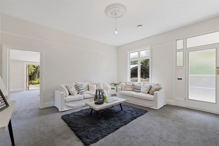 Photo of property in 247 Geraldine Street, Edgeware, Christchurch, 8013