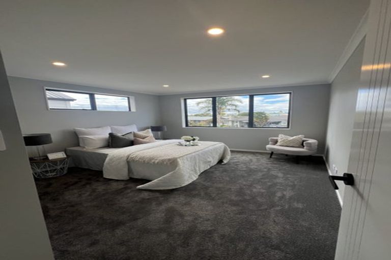 Photo of property in 2/3 Sundown Crescent, Melville, Hamilton, 3206