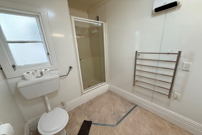 Photo of property in 1/4 Hinau Road, Hataitai, Wellington, 6021