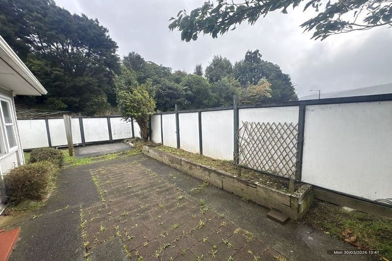 Photo of property in 15 Holborn Drive, Stokes Valley, Lower Hutt, 5019