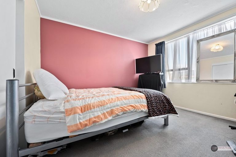 Photo of property in 5 Kowhai Street, Naenae, Lower Hutt, 5011