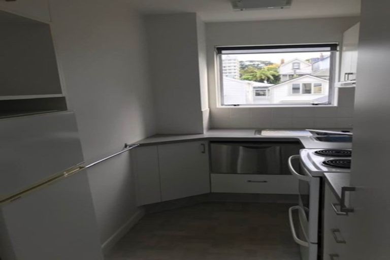 Photo of property in Windsor Court, 340u7 Tinakori Road, Thorndon, Wellington, 6011