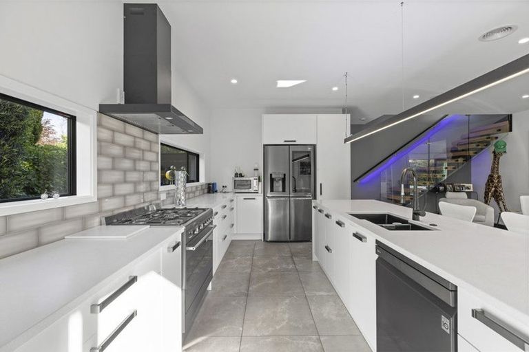 Photo of property in 129 Saint Albans Street, St Albans, Christchurch, 8014