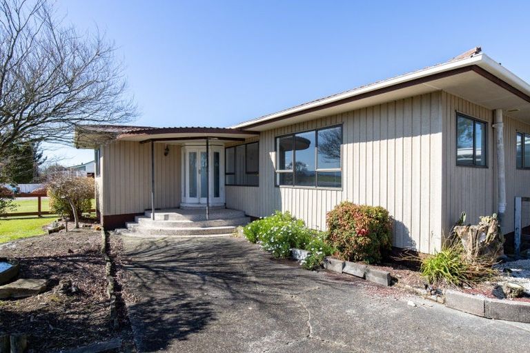 Photo of property in 18 Orchard East Road, Ngatea, 3503
