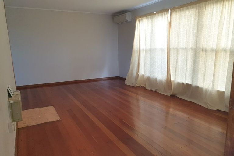 Photo of property in 33- 35 Gear Terrace, Ranui, Porirua, 5024