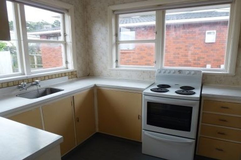Photo of property in 23u2 Trafalgar Street, Johnsonville, Wellington, 6037