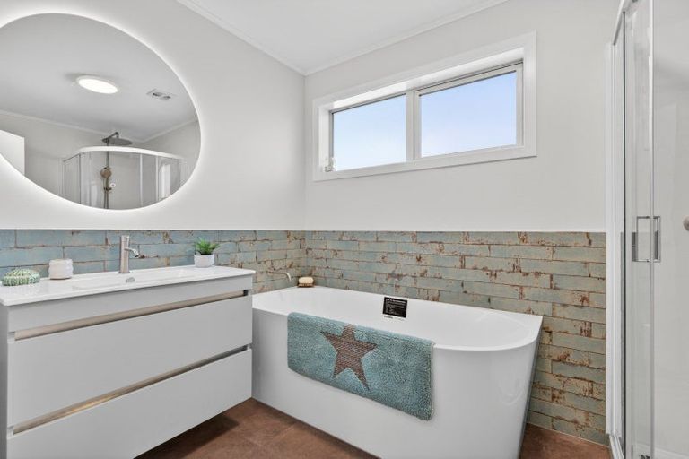 Photo of property in 27 West Street, Greytown, 5712