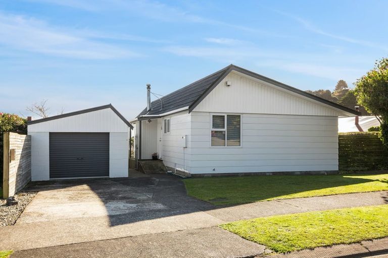 Photo of property in 50 Hicks Close, Whitby, Porirua, 5024