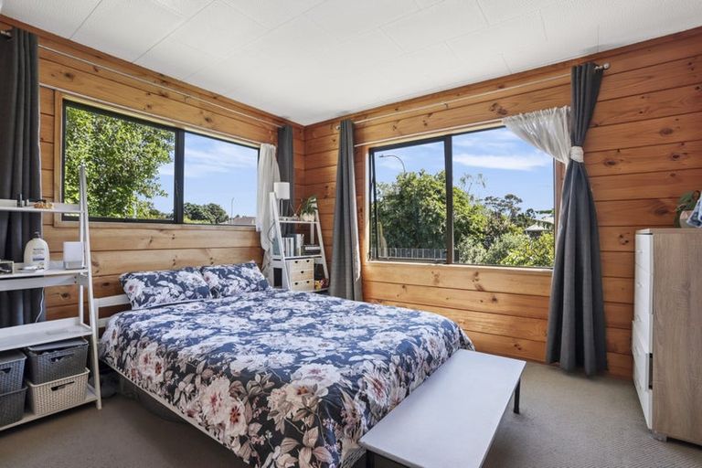 Photo of property in 42 Withers Road, Glen Eden, Auckland, 0602