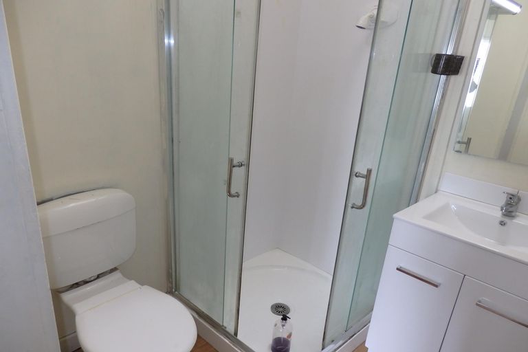 Photo of property in 116 Kolmar Road, Papatoetoe, Auckland, 2025