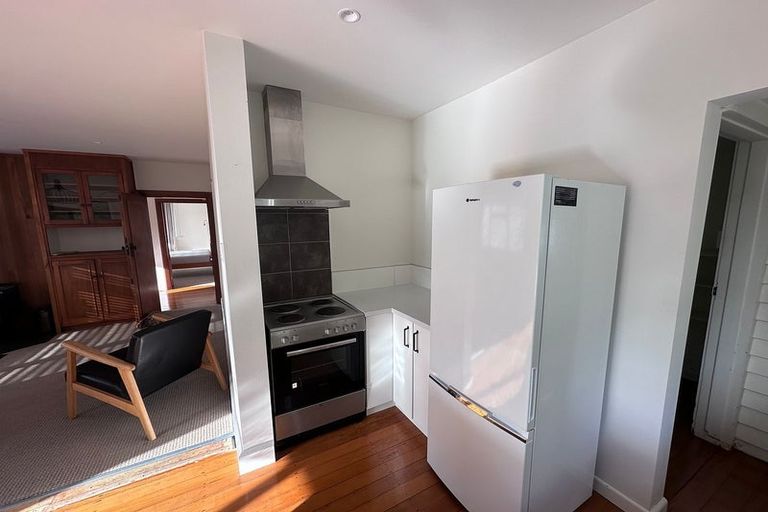 Photo of property in 36 Aratoro Place, Mount Pleasant, Christchurch, 8081