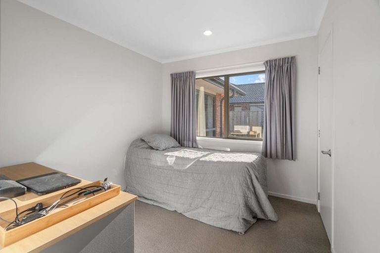 Photo of property in 39 Faringdon Boulevard, Rolleston, 7615