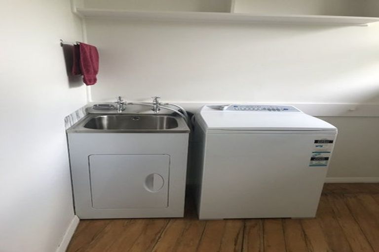 Photo of property in 103 Hall Street, Cambridge, 3434