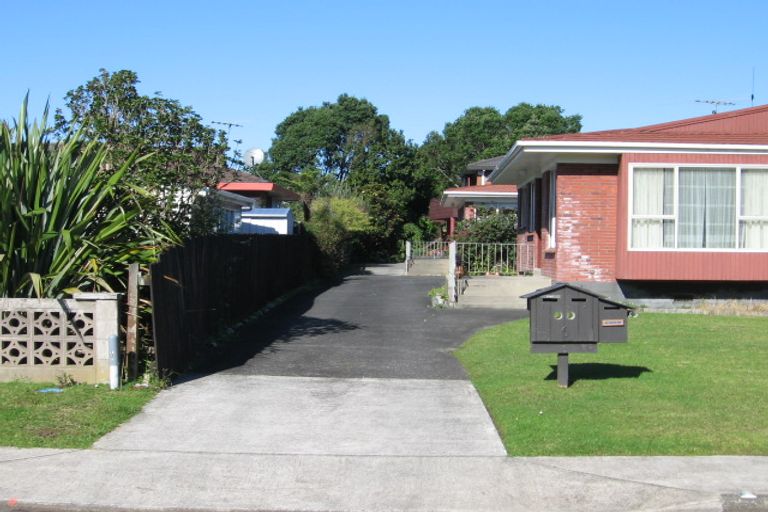 Photo of property in 2/4 Manuka Street, Orewa, 0931